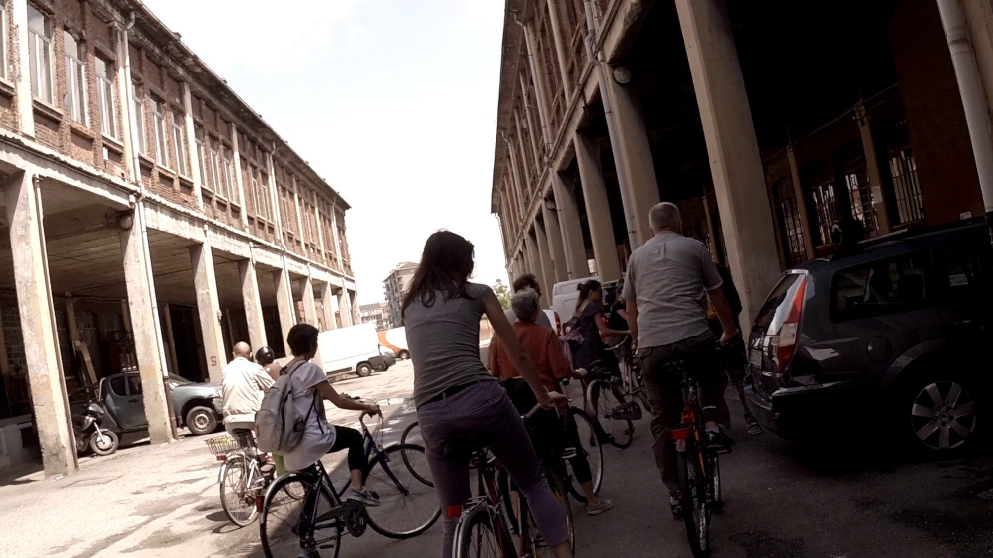 Davanti a un fiume in piena 10 Bike Edition @ AccaAtelier