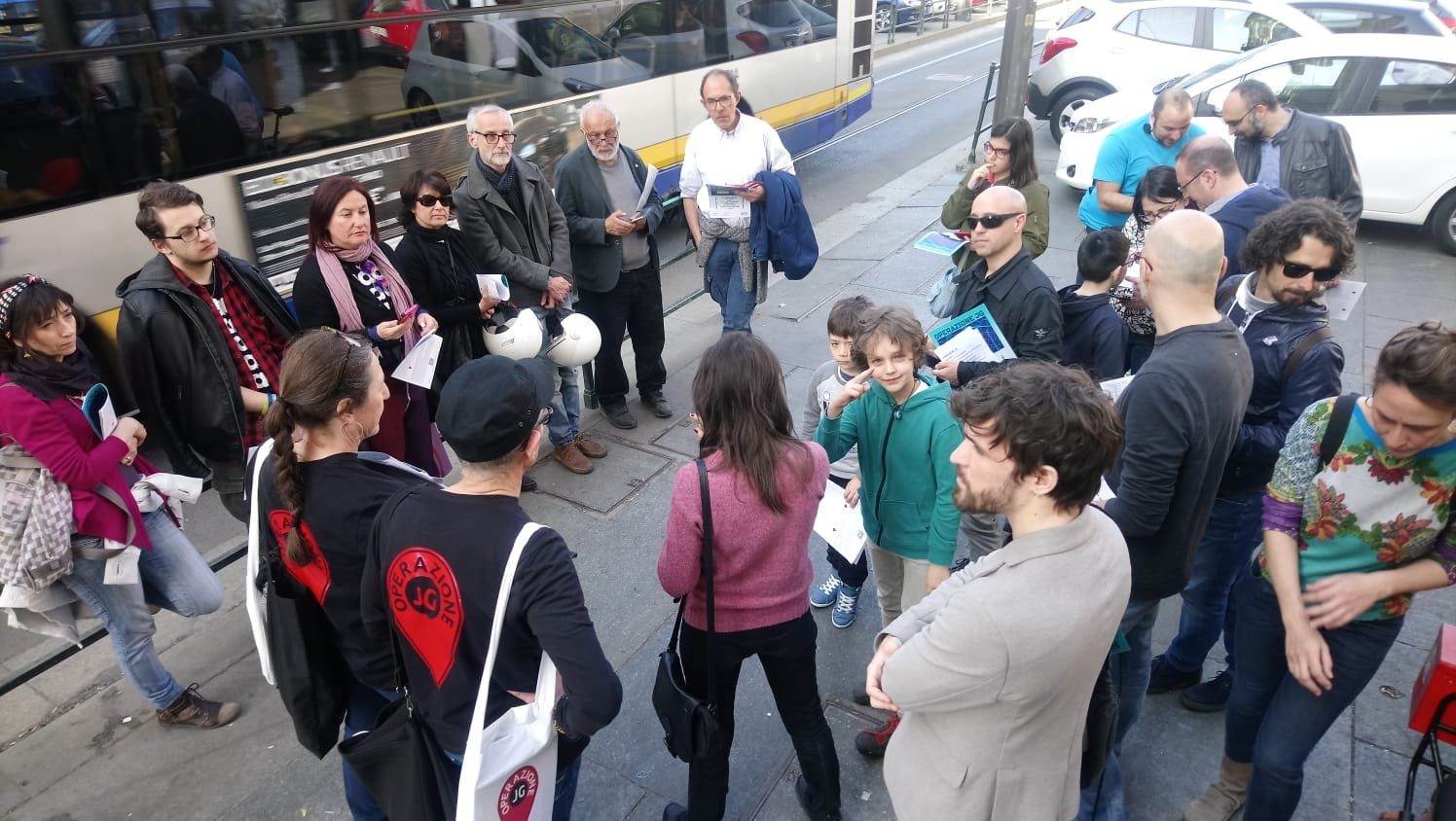 OperazioneJG (ritrovo in Piazza della Repubblica, Torino)